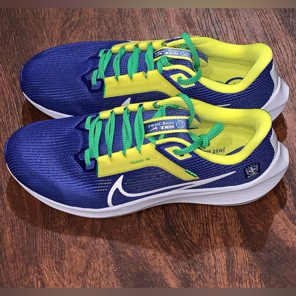 NWOT Nike Pegasus 40 Running shoes team Brazil - Picture 3 of 14
